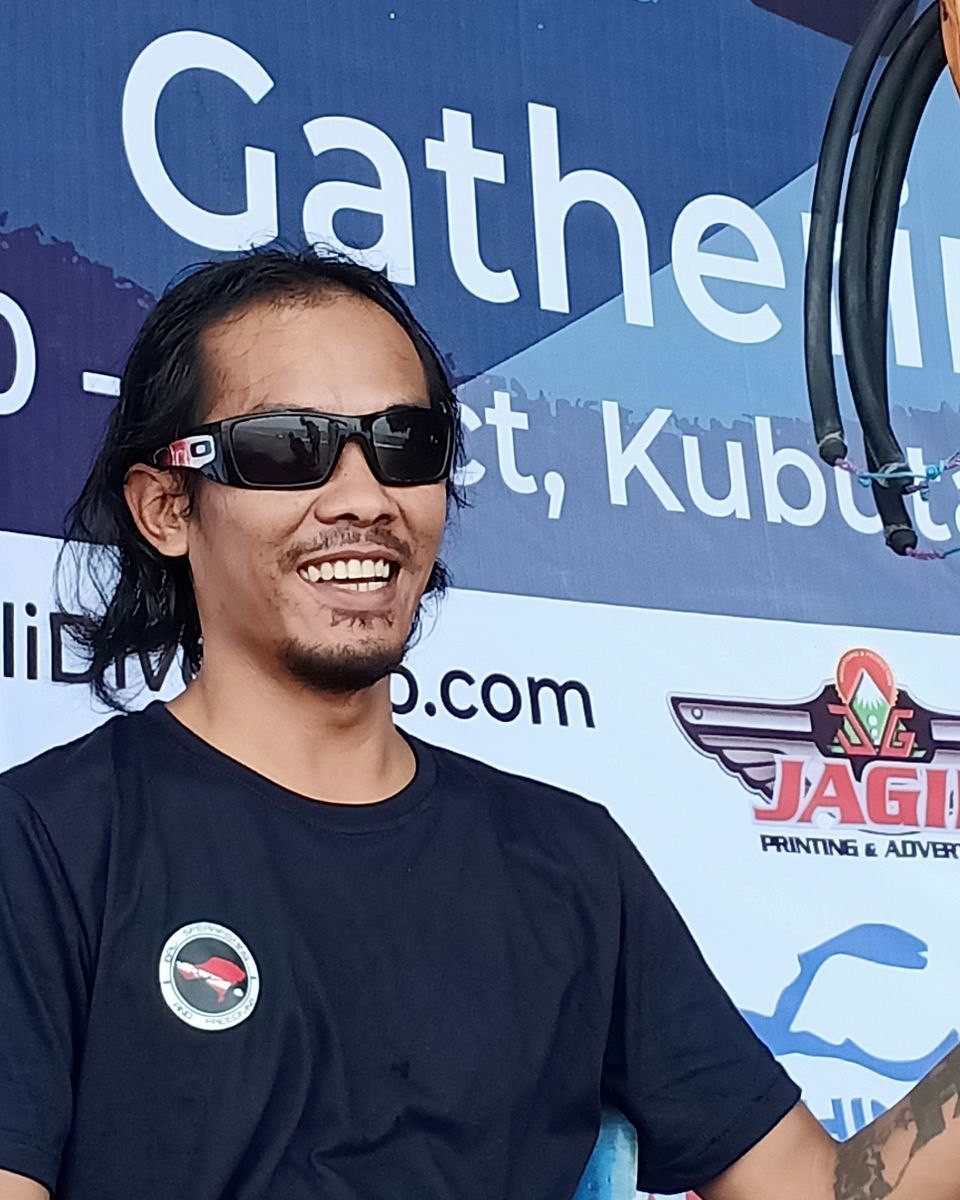 Reshi Mahendra - Marketing & Communication